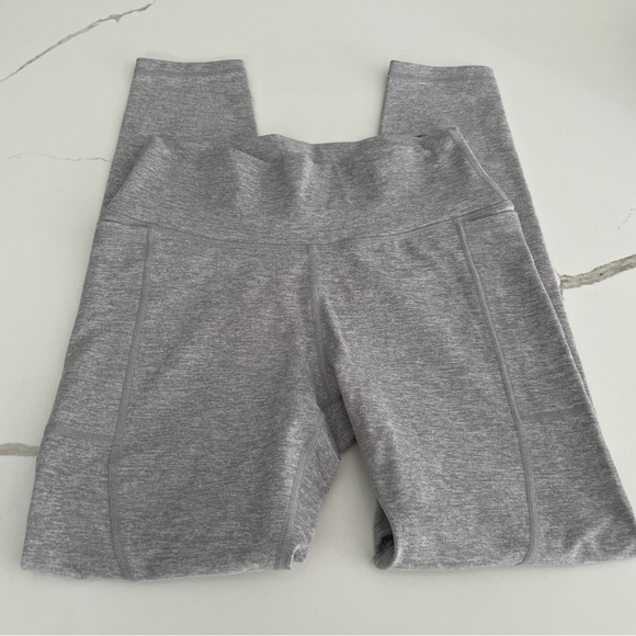 SOLD Vuori High Waist Leggings - Picture 4 of 5